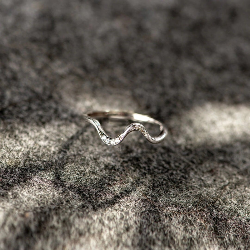 Water Wave Silver Ring in Fashion Design