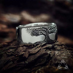 Retro Tree of Life Ring – Carved Alloy Band in Ancient Gold & Antique Silver